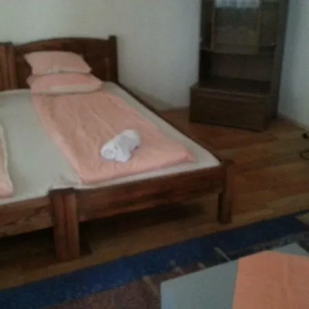 10 Fos Nyaralo Resz Holiday home Balatonboglar
